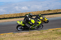 anglesey-no-limits-trackday;anglesey-photographs;anglesey-trackday-photographs;enduro-digital-images;event-digital-images;eventdigitalimages;no-limits-trackdays;peter-wileman-photography;racing-digital-images;trac-mon;trackday-digital-images;trackday-photos;ty-croes